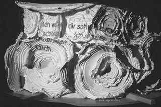 Faltobjekt aus Papier von Kunst und Entfaltung Doris Scharfetter-Vogelsberger